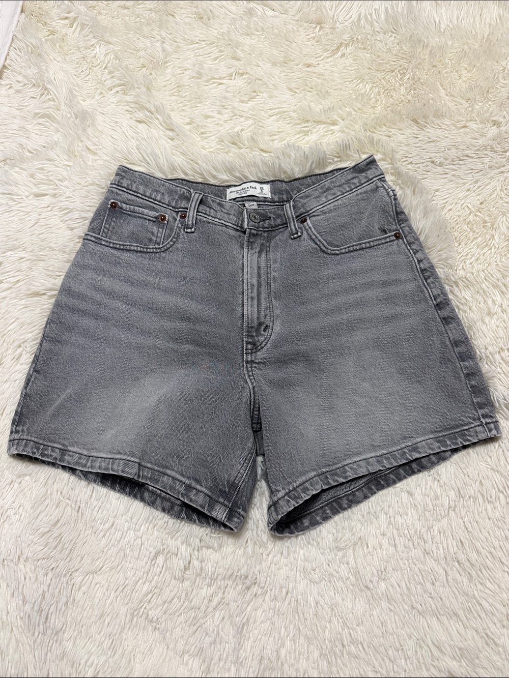 Abercrombie & Fitch The Dad Short - High-Rise